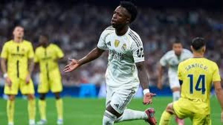 ভিনি-এমবাপ্পের গোলে শীর্ষে ফিরলো রিয়াল